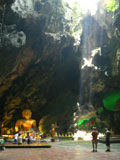 เพชรบุรี-ถ้ำเขาหลวง ลิงเยอะเหมือนกัน