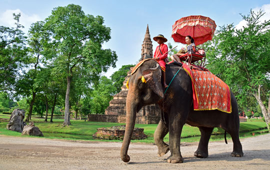 ทัวร์อยุธยา_อุทยานประวัติศาสตร์_พระนครศรีอยุธยา_วังช้างแลเพนียด_ล่องเรือ_แม่น้ำเจ้าพระยา_ไหว้พระ_อยุธยา_35