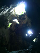 เพดานถ้ำด้านบนของส่วนหน้าถ้ำละว้า ถ้ำละว้า อ.ไทรโยค จ.กาญจนบุรี
