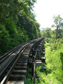 ทางรถไฟสายมรณะ สถานีรถไฟถ้ำกระแซ อ.ไทรโยค จ.กาญจนบุรี 