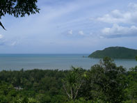 ถ้ำพระยานคร และหาดแหลมศาลา_ประจวบคีรีขันธ์ ระหว่างทางสู่ถ้ำ
