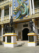 หอจัดแสดง พิพิธภัณฑ์สงครามโลกครั้งที่ 2 อ.เมือง จ.กาญจนบุรี 