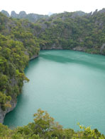 อุทยานแห่งชาติหมู่เกาะอ่างทอง-เกาะแม่เกาะ-ทะเลใน-ทะเลมรกต