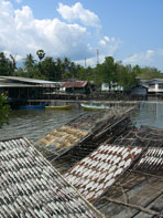 เกาะช้าง กิ่งอ.เกาะช้าง จ.ตราด บ้านสลักเพชร