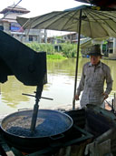 ตลาดสามชุก อ.สามชุก จ.สุพรรณบุรี 