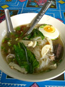 ก๋วยจั๊บญวน ตลาดเช้าโขงเจียม จัหวัดอุบลราชธานี 