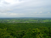 จุดชมวิวระหว่างทางขั้น ปราสาทหินพนมรุ้ง อุทยานประวัติศาสตร์พนมรุ้ง อ.เฉลิมพระเกียรติ 