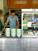 ก๋วยเตี๋ยวตาแกละ อ.เมือง จ.สุพรรณบุรี 