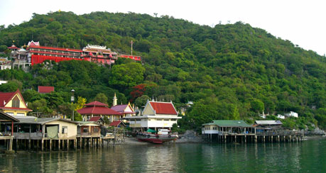 เกาะสีชัง-ท่าเรือ-58