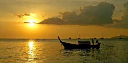 หาดประมง เกาะหลีเป๊ะ